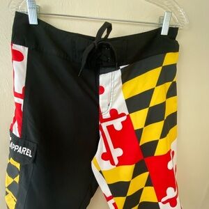 Route One Apparel. Men. Pants. Sz M . Multi colors